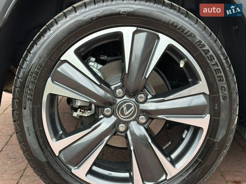 Внедорожник / Кроссовер Lexus UX 2021 в Стрые