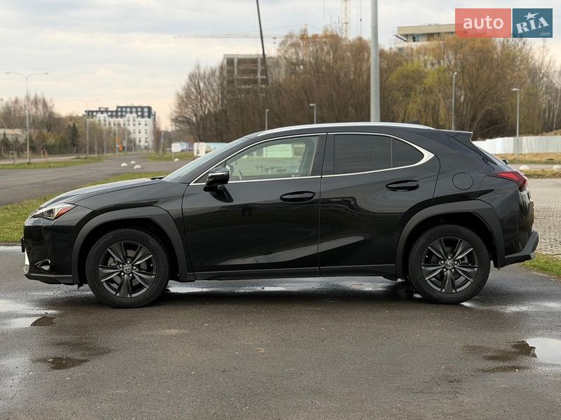 Позашляховик / Кросовер Lexus UX 2023 в Львові