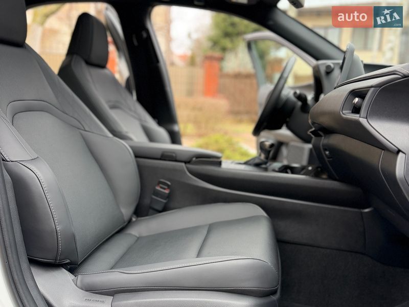 Внедорожник / Кроссовер Lexus UX 2023 в Одессе фото 17 Внедорожник / Кроссовер Lexus UX 2023 в Одессе