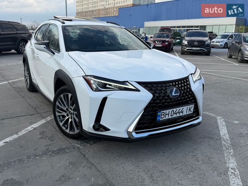 Lexus UX 2019