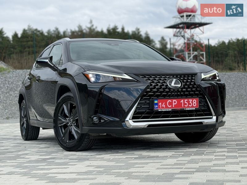 Позашляховик / Кросовер Lexus UX 2023 в Львові