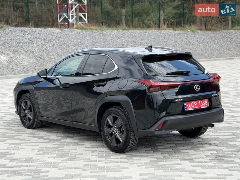 Позашляховик / Кросовер Lexus UX 2023 в Львові