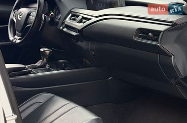 Внедорожник / Кроссовер Lexus UX 2021 в Запорожье