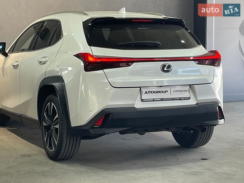 Внедорожник / Кроссовер Lexus UX 2019 в Одессе