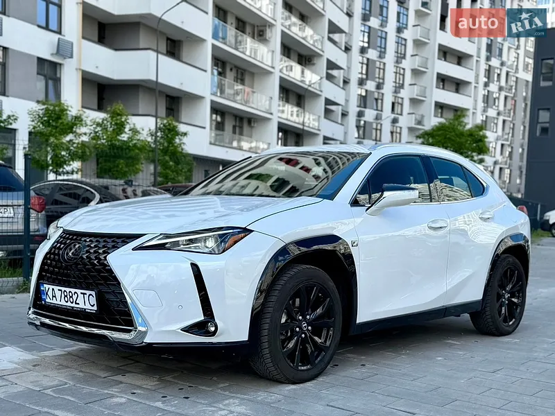 Lexus UX