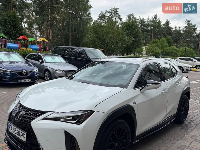 Lexus UX