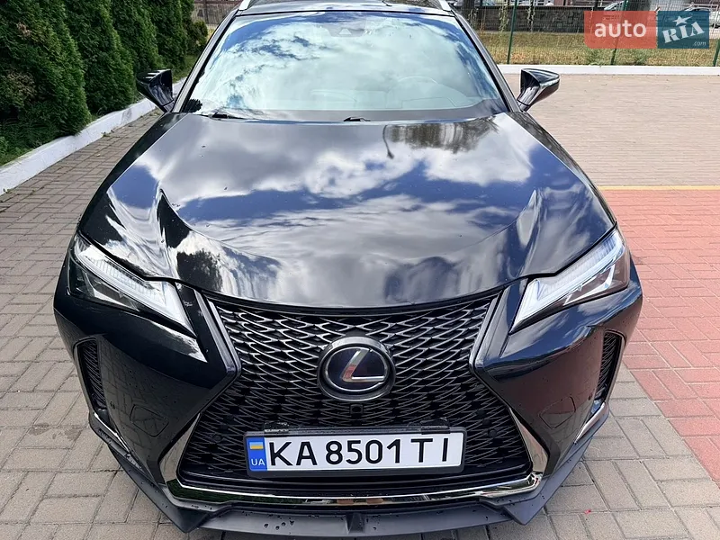 Lexus UX