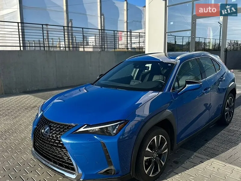 Lexus UX