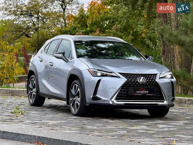 Lexus UX