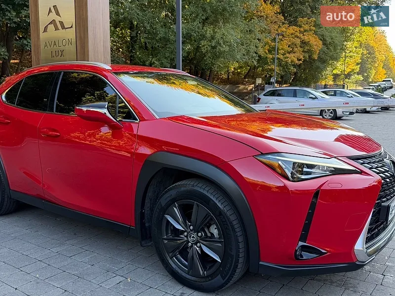Lexus UX