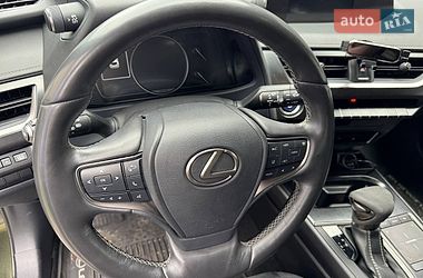 Внедорожник / Кроссовер Lexus UX 2020 в Киеве