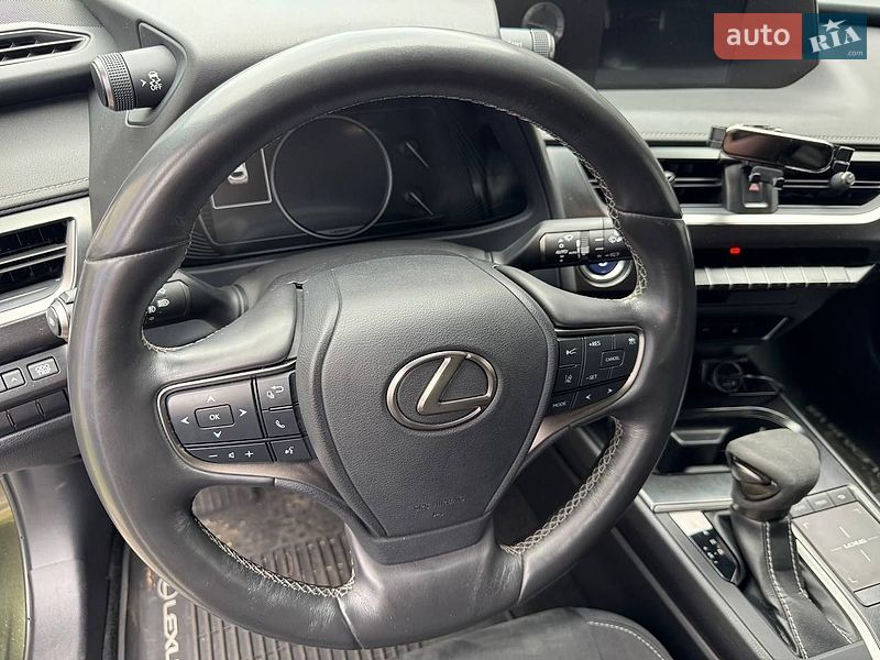 Внедорожник / Кроссовер Lexus UX 2020 в Киеве