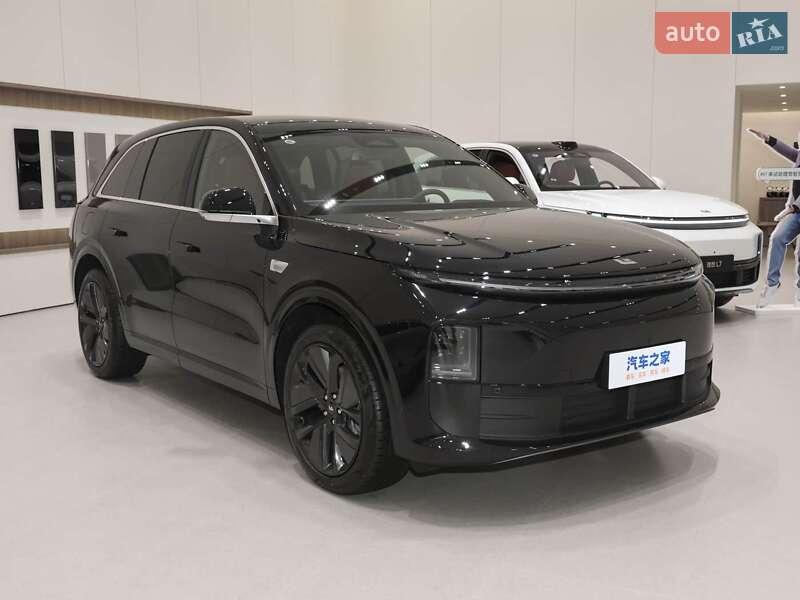 Внедорожник / Кроссовер Li Auto L6 2025 в 