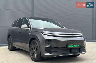Внедорожник / Кроссовер Li Auto L6 2024 в 