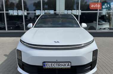 Внедорожник / Кроссовер Li Auto L6 2024 в 