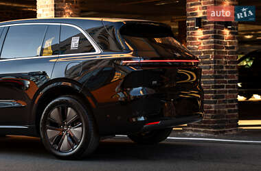 Внедорожник / Кроссовер Li Auto L7 2025 в 