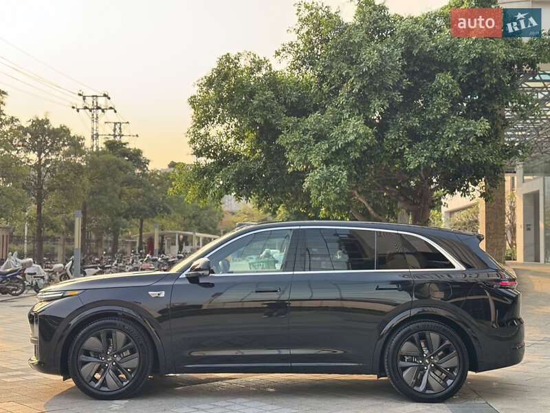 Внедорожник / Кроссовер Li Auto L7 2024 в Кропивницком