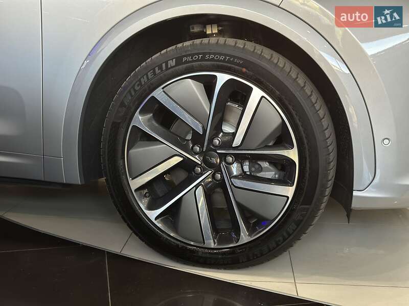 Внедорожник / Кроссовер Li Auto L7 2025 в Одессе