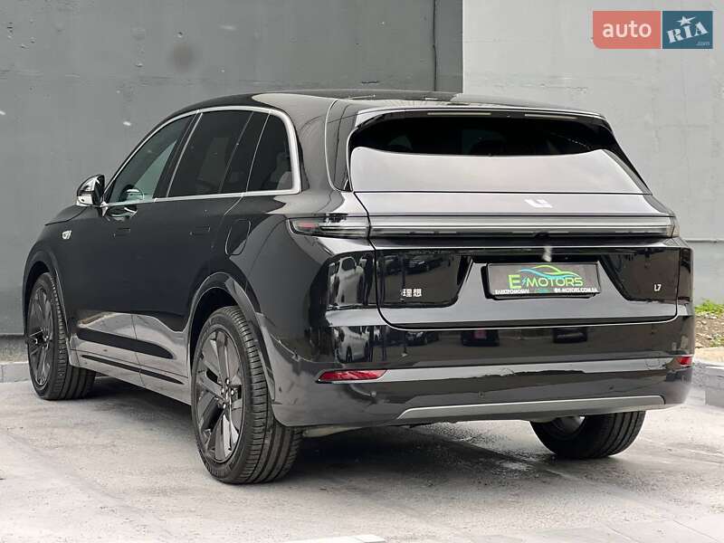 Позашляховик / Кросовер Li Auto L7 2024 в Києві