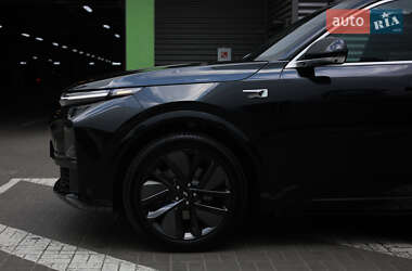 Позашляховик / Кросовер Li Auto L7 2025 в 