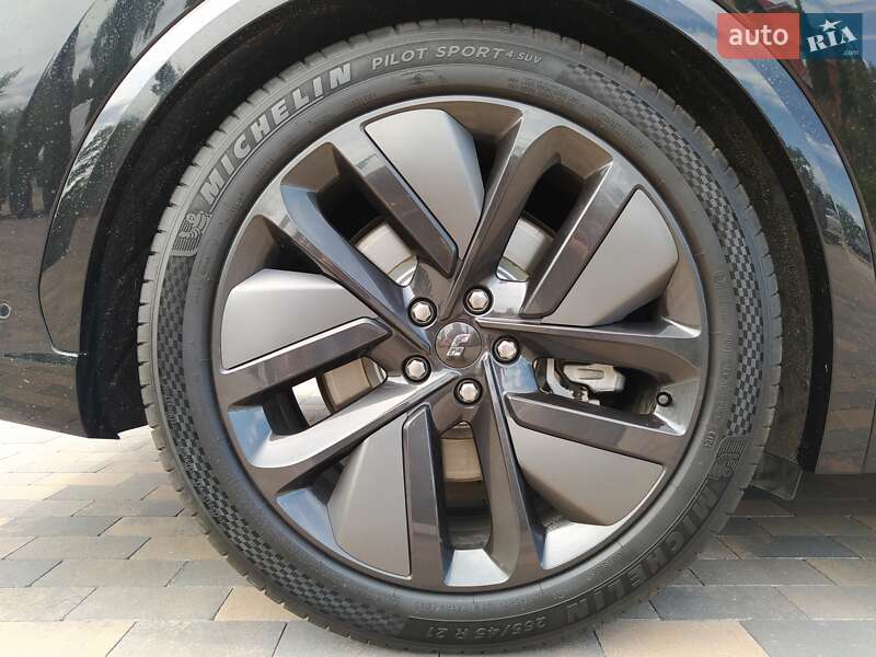 Позашляховик / Кросовер Li Auto L7 2024 в Києві