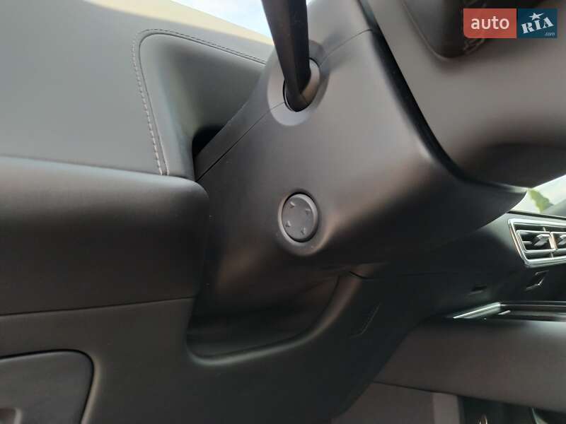 Позашляховик / Кросовер Li Auto L7 2024 в Києві