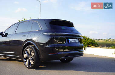 Внедорожник / Кроссовер Li Auto L7 2024 в 