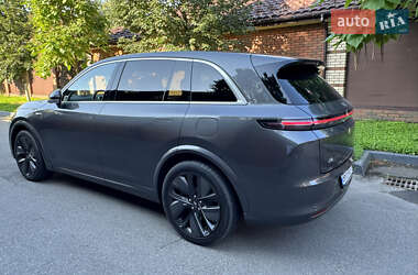 Внедорожник / Кроссовер Li Auto L7 2023 в 