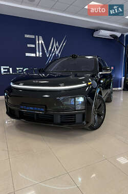 Внедорожник / Кроссовер Li Auto L7 2024 в Кропивницком
