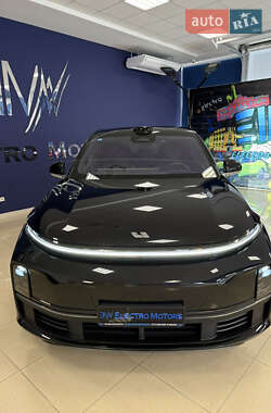 Внедорожник / Кроссовер Li Auto L7 2024 в 