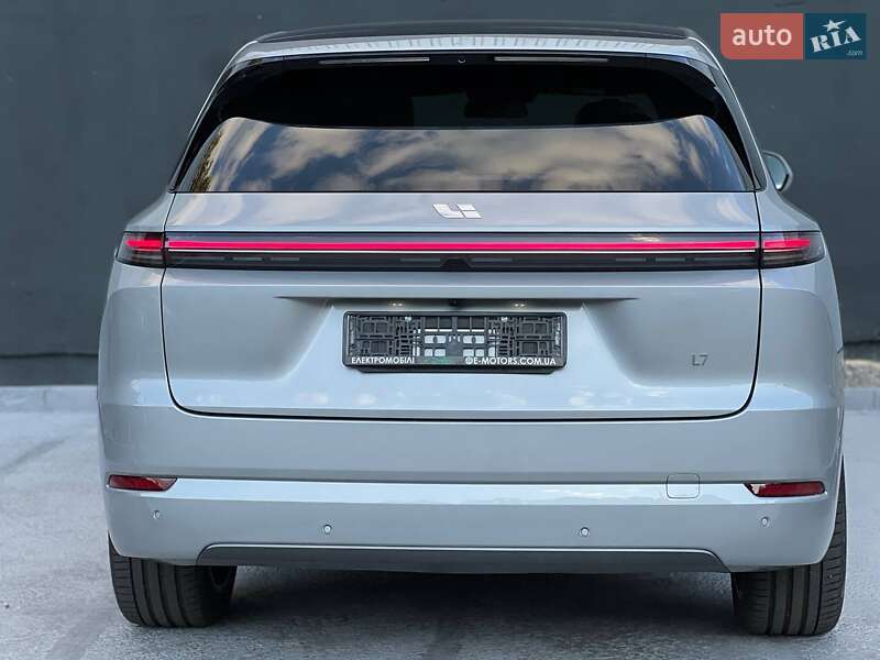 Позашляховик / Кросовер Li Auto L7 2024 в Києві
