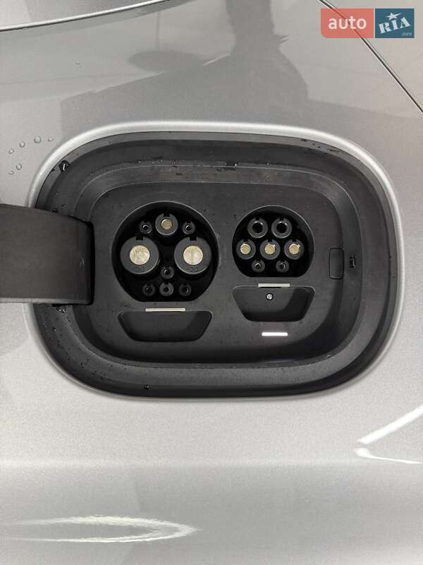 Внедорожник / Кроссовер Li Auto L7 2025 в Одессе