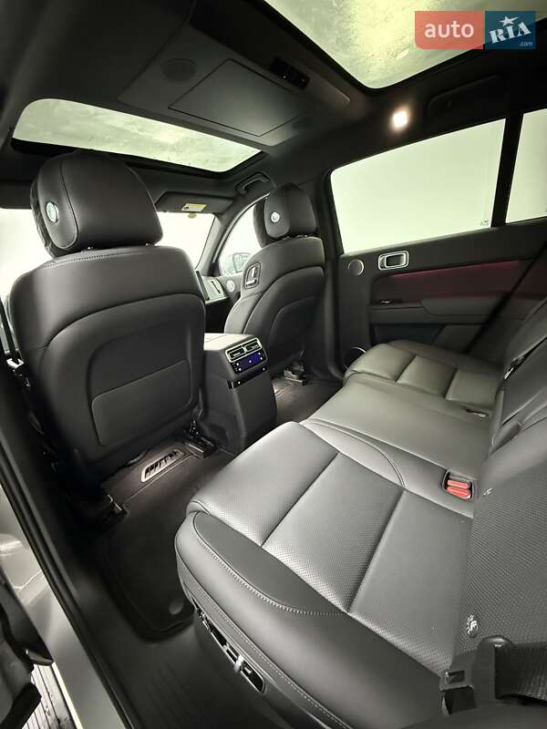 Внедорожник / Кроссовер Li Auto L7 2025 в Одессе