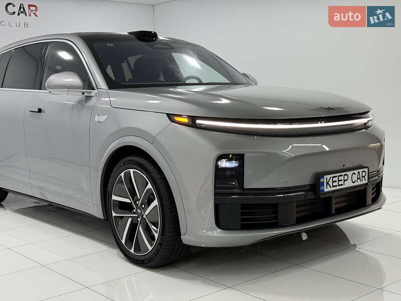 Внедорожник / Кроссовер Li Auto L7 2025 в Одессе