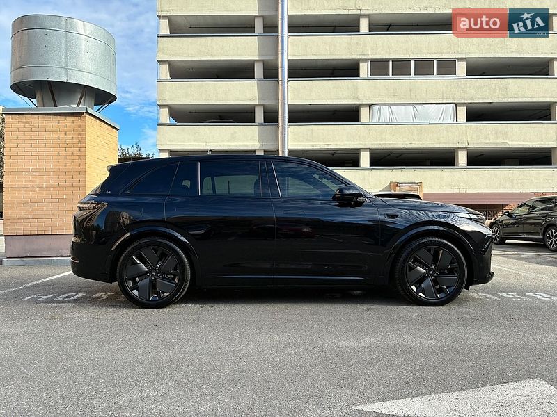 Позашляховик / Кросовер Li Auto L7 2025 в Києві