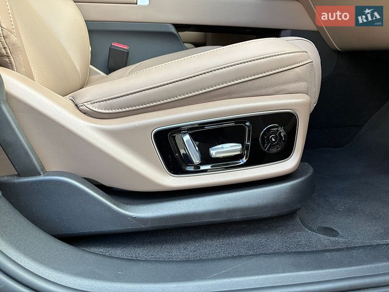 Позашляховик / Кросовер Li Auto L7 2025 в Києві