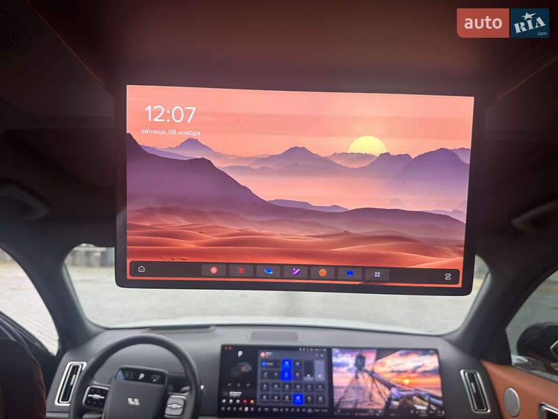 Внедорожник / Кроссовер Li Auto L9 2023 в Киеве