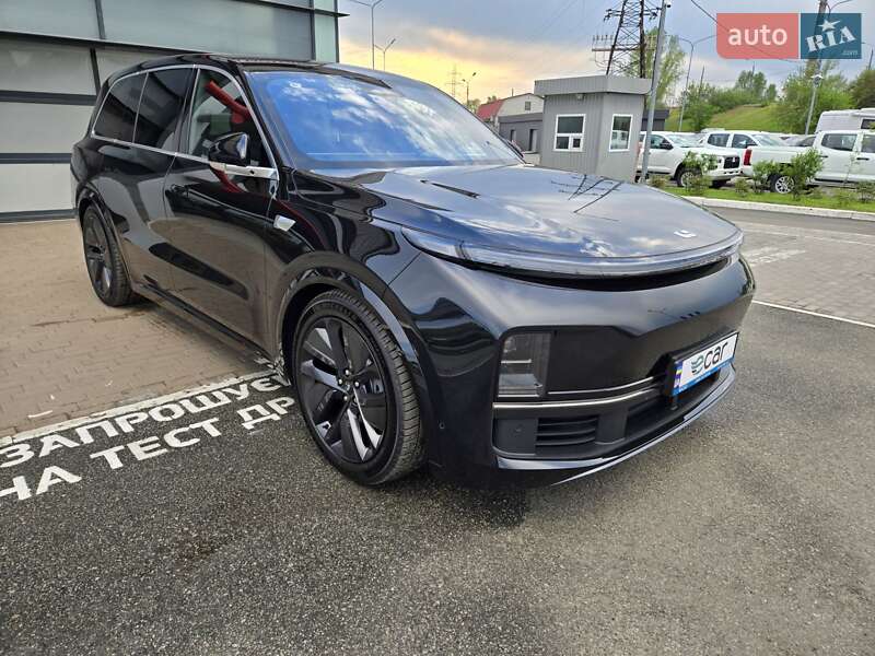 Li Auto L9 2025