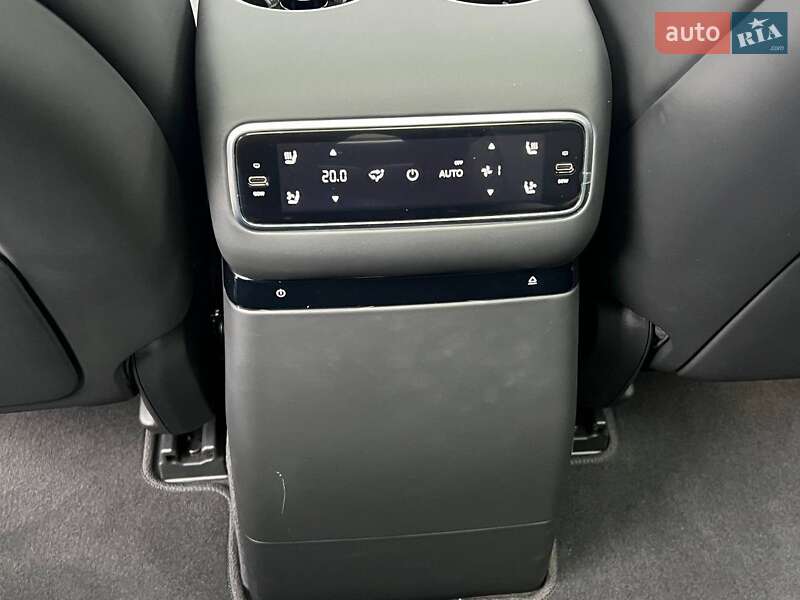 Внедорожник / Кроссовер Li Auto L9 2024 в Киеве фото 28 Внедорожник / Кроссовер Li Auto L9 2024 в Киеве