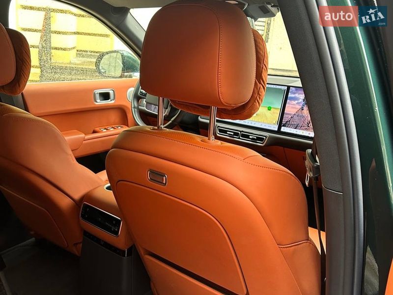 Внедорожник / Кроссовер Li Auto L9 2024 в Киеве