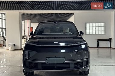 Внедорожник / Кроссовер Li Auto L9 2025 в Киеве