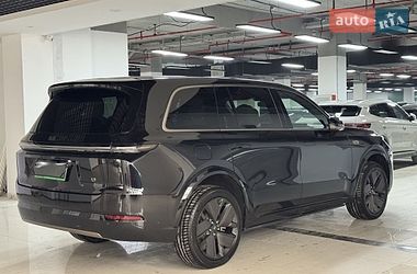 Внедорожник / Кроссовер Li Auto L9 2025 в Киеве