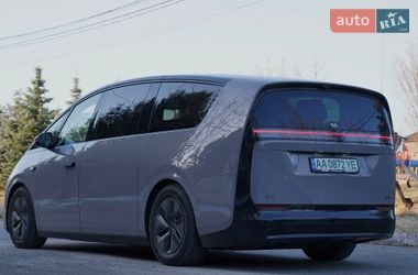 Минивэн Li Auto MEGA 2025 в Киеве