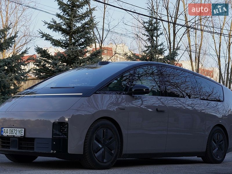 Минивэн Li Auto MEGA 2025 в Киеве