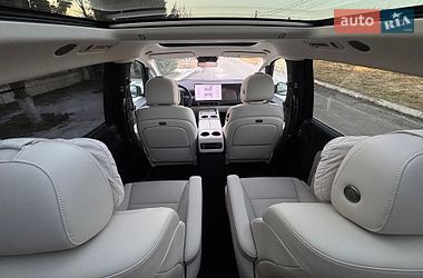 Минивэн Li Auto MEGA 2025 в Киеве