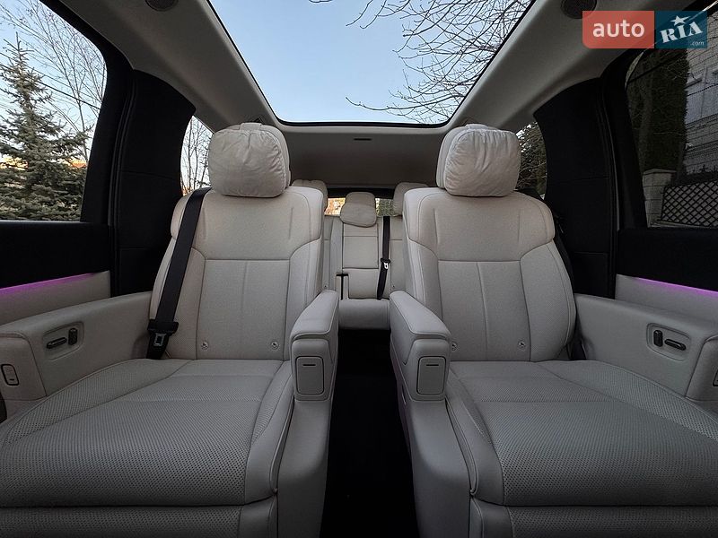 Минивэн Li Auto MEGA 2025 в Киеве