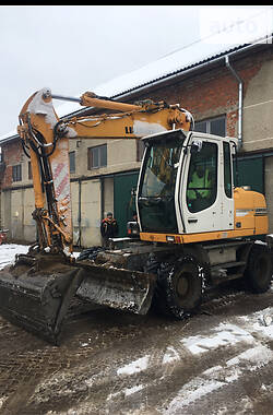 Экскаватор погрузчик Liebherr 312 2002 в Сторожинце