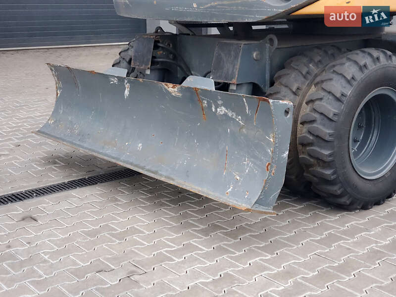 Колесный экскаватор Liebherr 312 2010 в Ровно