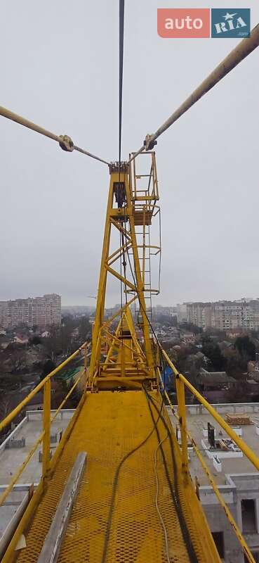 Баштовий кран Liebherr 80 HC 1985 в Одесі