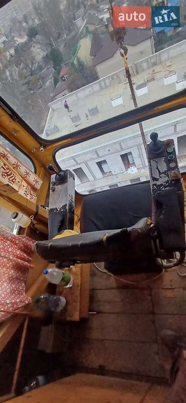 Баштовий кран Liebherr 80 HC 1985 в Одесі